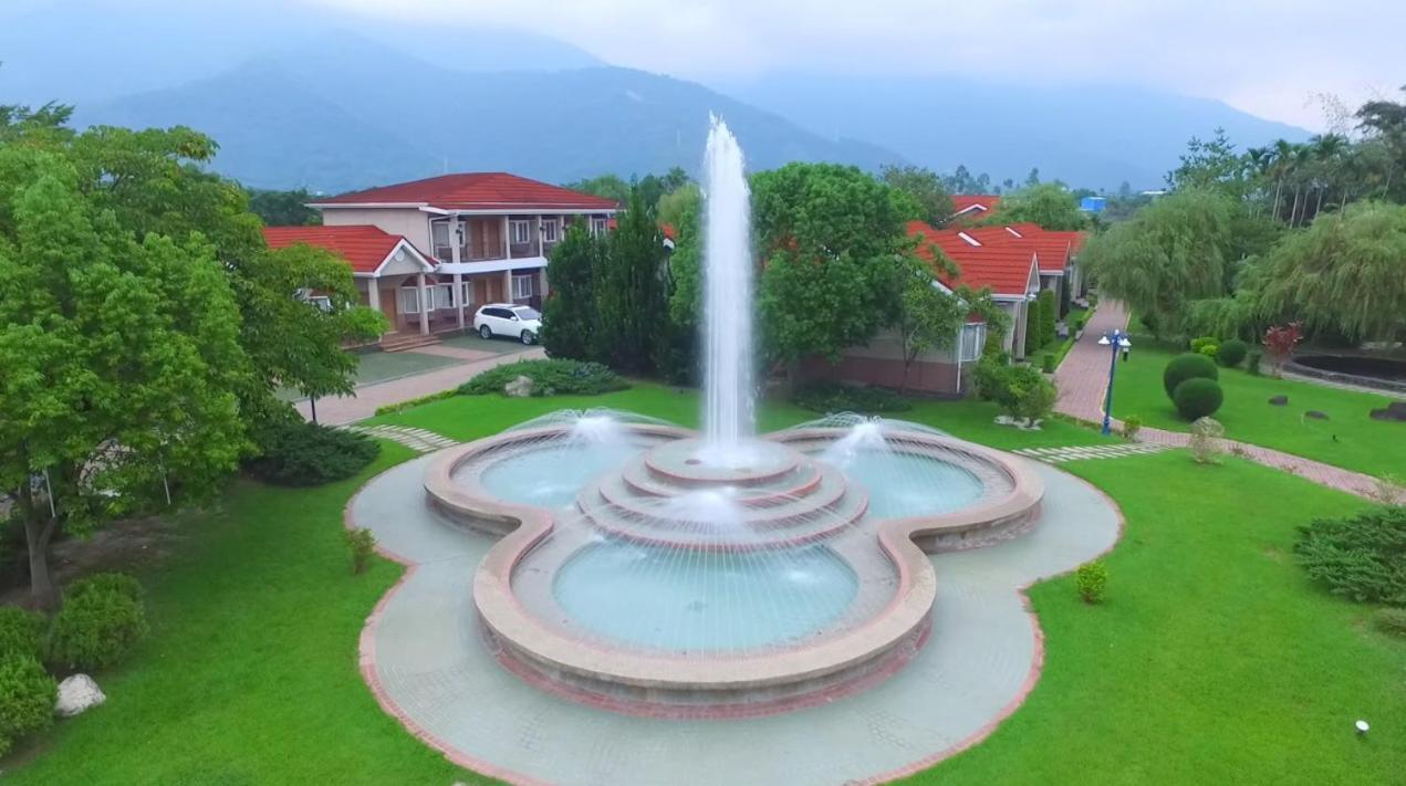 Shan Shui Shen Resortopia Hotel Гуаньшань Экстерьер фото