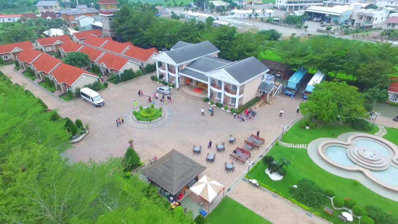 Shan Shui Shen Resortopia Hotel Гуаньшань Экстерьер фото